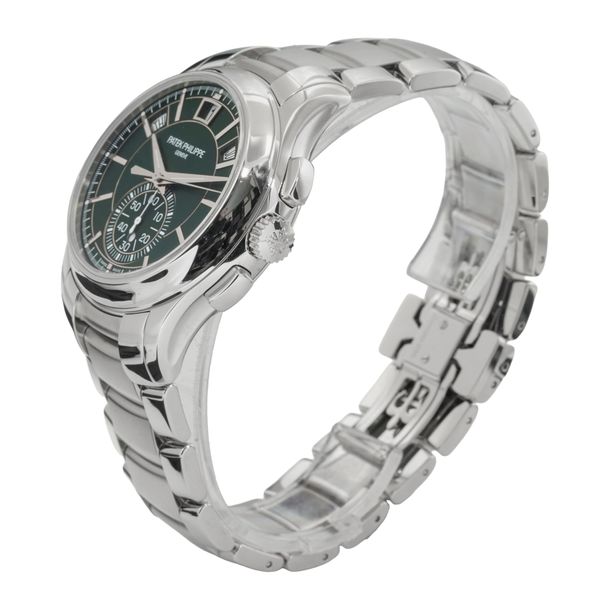 Patek Philippe Complications 5905/1A-001